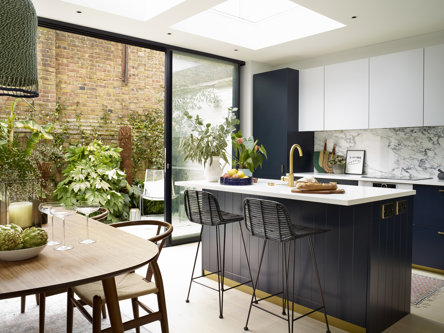 Junior Interior Designer At Cat Dal Interiors In London Uk
